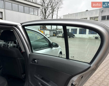 Серый Опель Астра, объемом двигателя 1.6 л и пробегом 168 тыс. км за 5100 $, фото 40 на Automoto.ua