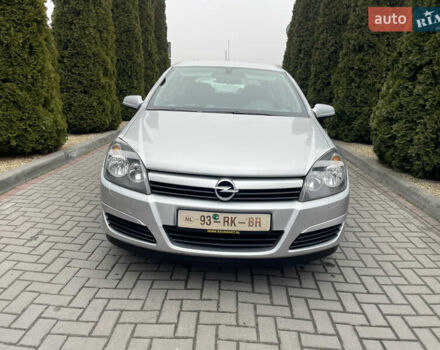 Серый Опель Астра, объемом двигателя 1.6 л и пробегом 214 тыс. км за 5650 $, фото 2 на Automoto.ua