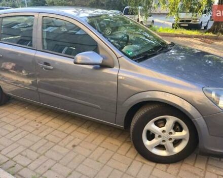 Серый Опель Астра, объемом двигателя 1.8 л и пробегом 167 тыс. км за 6000 $, фото 2 на Automoto.ua