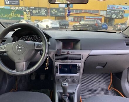 Серый Опель Астра, объемом двигателя 1.6 л и пробегом 291 тыс. км за 3700 $, фото 7 на Automoto.ua