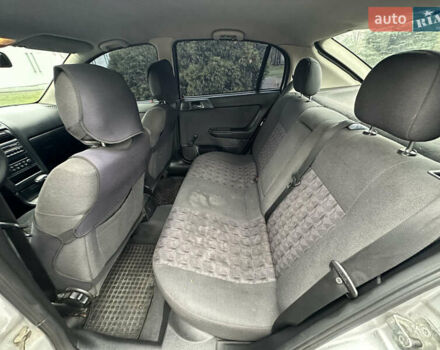 Сірий Опель Астра, об'ємом двигуна 1.6 л та пробігом 295 тис. км за 3999 $, фото 17 на Automoto.ua