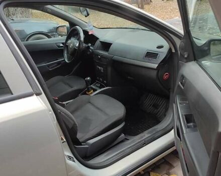 Серый Опель Астра, объемом двигателя 1.6 л и пробегом 252 тыс. км за 3500 $, фото 4 на Automoto.ua