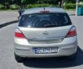 Серый Опель Астра, объемом двигателя 1.6 л и пробегом 218 тыс. км за 2950 $, фото 1 на Automoto.ua