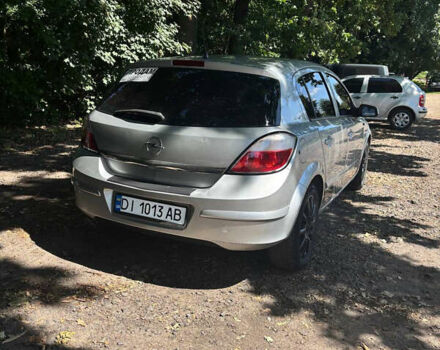 Серый Опель Астра, объемом двигателя 1.6 л и пробегом 299 тыс. км за 4100 $, фото 12 на Automoto.ua