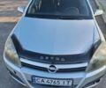 Серый Опель Астра, объемом двигателя 1.6 л и пробегом 239 тыс. км за 3500 $, фото 1 на Automoto.ua