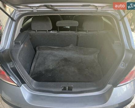 Серый Опель Астра, объемом двигателя 1.6 л и пробегом 260 тыс. км за 4400 $, фото 12 на Automoto.ua