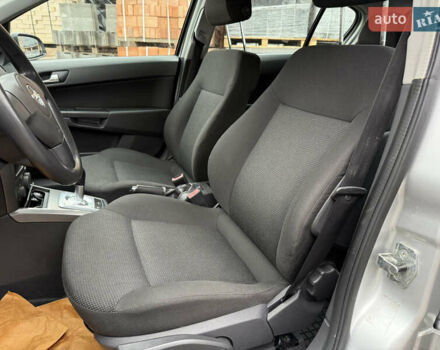 Серый Опель Астра, объемом двигателя 1.6 л и пробегом 168 тыс. км за 5100 $, фото 26 на Automoto.ua