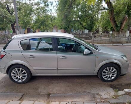 Серый Опель Астра, объемом двигателя 1.6 л и пробегом 210 тыс. км за 5000 $, фото 5 на Automoto.ua