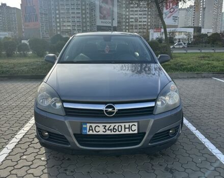 Серый Опель Астра, объемом двигателя 1.6 л и пробегом 238 тыс. км за 4200 $, фото 4 на Automoto.ua