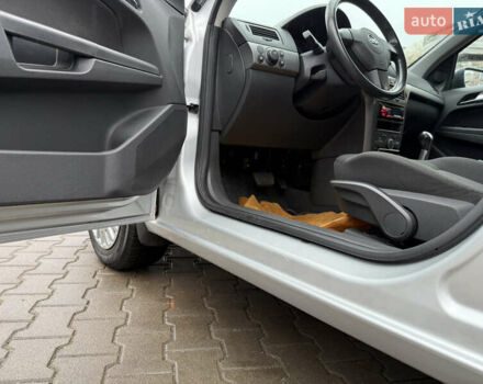 Серый Опель Астра, объемом двигателя 1.6 л и пробегом 168 тыс. км за 5100 $, фото 23 на Automoto.ua