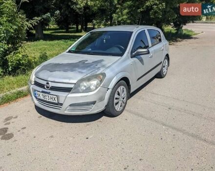 Серый Опель Астра, объемом двигателя 1.6 л и пробегом 200 тыс. км за 3900 $, фото 6 на Automoto.ua