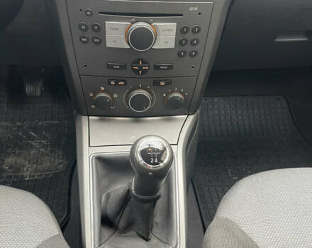 Сірий Опель Астра, об'ємом двигуна 1.36 л та пробігом 271 тис. км за 3870 $, фото 68 на Automoto.ua