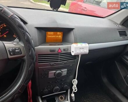 Сірий Опель Астра, об'ємом двигуна 1.4 л та пробігом 271 тис. км за 2800 $, фото 6 на Automoto.ua