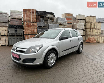 Серый Опель Астра, объемом двигателя 1.6 л и пробегом 168 тыс. км за 5100 $, фото 2 на Automoto.ua