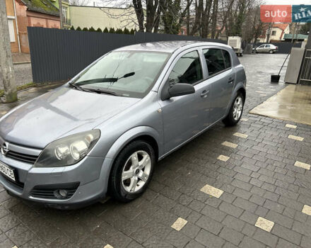 Серый Опель Астра, объемом двигателя 1.6 л и пробегом 190 тыс. км за 4100 $, фото 9 на Automoto.ua