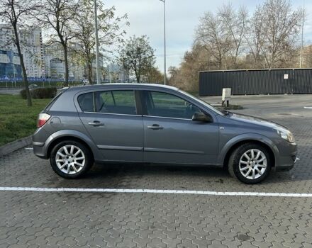 Серый Опель Астра, объемом двигателя 1.6 л и пробегом 238 тыс. км за 4200 $, фото 6 на Automoto.ua