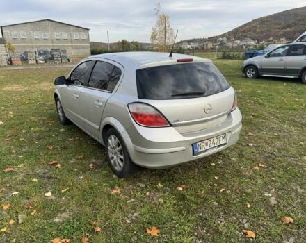 Опель Астра 2004 у Виноградове на Automoto.ua Сірий Опель Астра, об'ємом двигуна 1.7 л та пробігом 206 тис. км за 2498 $, фото 4 на Automoto.ua