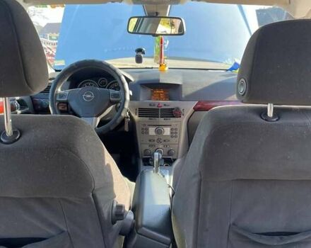 Серый Опель Астра, объемом двигателя 1.6 л и пробегом 279 тыс. км за 4550 $, фото 12 на Automoto.ua