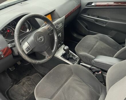 Сірий Опель Астра, об'ємом двигуна 1.9 л та пробігом 274 тис. км за 3800 $, фото 5 на Automoto.ua