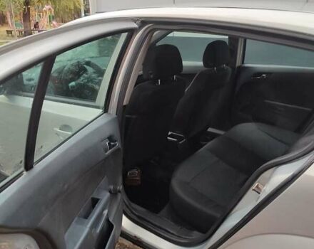 Серый Опель Астра, объемом двигателя 1.6 л и пробегом 252 тыс. км за 3500 $, фото 3 на Automoto.ua