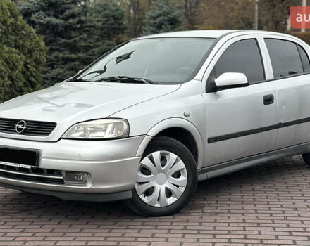 Сірий Опель Астра, об'ємом двигуна 1.6 л та пробігом 295 тис. км за 3999 $, фото 1 на Automoto.ua