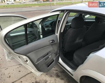 Опель Астра 2004 в Харькове на Automoto.ua Серый Опель Астра, объемом двигателя 1.6 л и пробегом 251 тыс. км за 5000 $, фото 10 на Automoto.ua