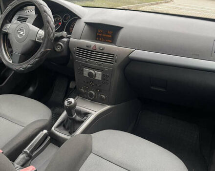 Сірий Опель Астра, об'ємом двигуна 1.36 л та пробігом 271 тис. км за 3870 $, фото 76 на Automoto.ua