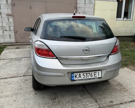 Серый Опель Астра, объемом двигателя 1.6 л и пробегом 270 тыс. км за 4400 $, фото 2 на Automoto.ua