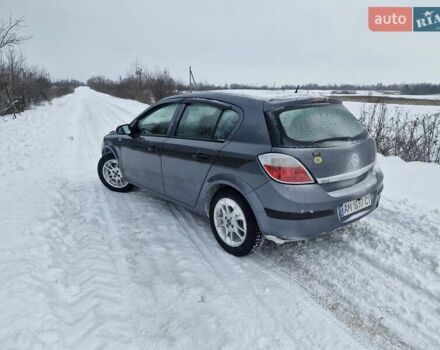 Серый Опель Астра, объемом двигателя 1.6 л и пробегом 250 тыс. км за 3600 $, фото 3 на Automoto.ua