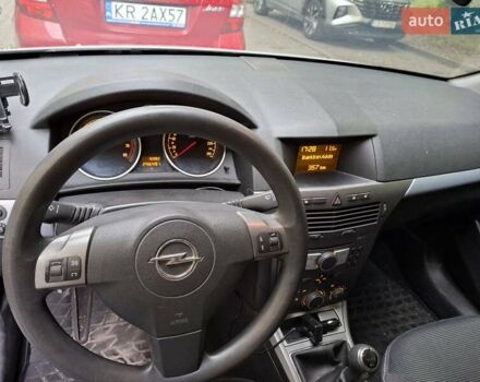 Сірий Опель Астра, об'ємом двигуна 1.6 л та пробігом 248 тис. км за 4000 $, фото 3 на Automoto.ua