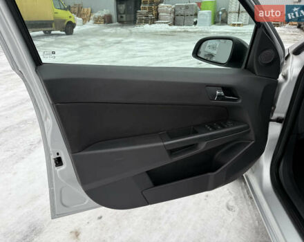 Серый Опель Астра, объемом двигателя 1.6 л и пробегом 169 тыс. км за 4850 $, фото 19 на Automoto.ua