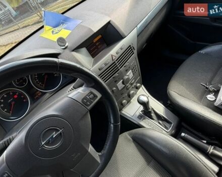 Серый Опель Астра, объемом двигателя 1.8 л и пробегом 245 тыс. км за 5500 $, фото 8 на Automoto.ua