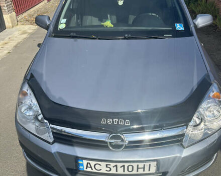 Серый Опель Астра, объемом двигателя 1.6 л и пробегом 260 тыс. км за 4400 $, фото 6 на Automoto.ua
