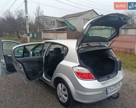 Серый Опель Астра, объемом двигателя 1.6 л и пробегом 251 тыс. км за 4000 $, фото 4 на Automoto.ua