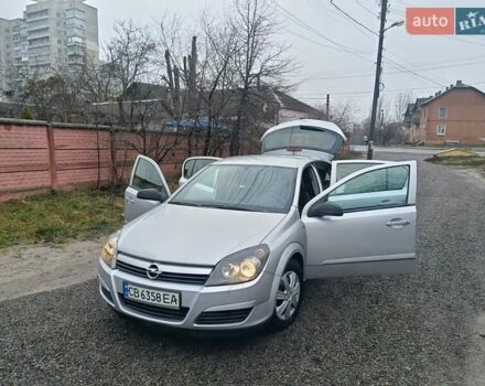 Серый Опель Астра, объемом двигателя 1.6 л и пробегом 251 тыс. км за 4000 $, фото 5 на Automoto.ua