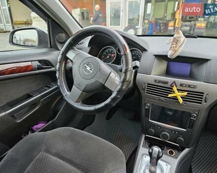 Серый Опель Астра, объемом двигателя 1.6 л и пробегом 194 тыс. км за 5200 $, фото 14 на Automoto.ua