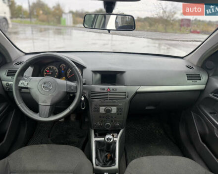 Опель Астра 2004 в Новом Буге на Automoto.ua Серый Опель Астра, объемом двигателя 1.36 л и пробегом 215 тыс. км за 3900 $, фото 7 на Automoto.ua