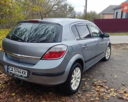 Серый Опель Астра, объемом двигателя 1.4 л и пробегом 327 тыс. км за 4400 $, фото 5 на Automoto.ua