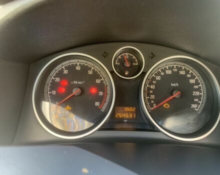 Серый Опель Астра, объемом двигателя 1.6 л и пробегом 254 тыс. км за 4600 $, фото 4 на Automoto.ua