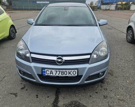 Серый Опель Астра, объемом двигателя 1.6 л и пробегом 226 тыс. км за 5000 $, фото 2 на Automoto.ua