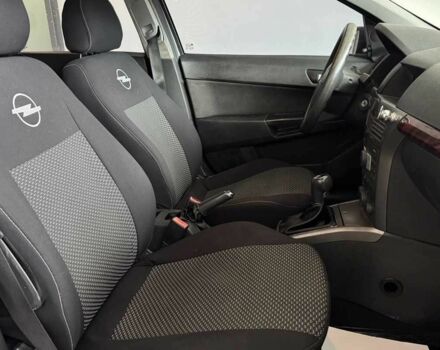 Серый Опель Астра, объемом двигателя 1.4 л и пробегом 215 тыс. км за 4100 $, фото 17 на Automoto.ua