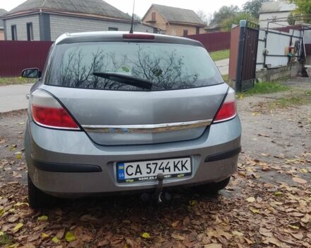 Серый Опель Астра, объемом двигателя 1.4 л и пробегом 327 тыс. км за 4400 $, фото 5 на Automoto.ua