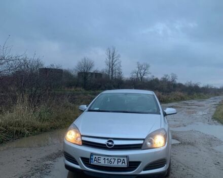 Серый Опель Астра, объемом двигателя 1.6 л и пробегом 285 тыс. км за 3500 $, фото 2 на Automoto.ua