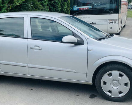 Сірий Опель Астра, об'ємом двигуна 1.6 л та пробігом 242 тис. км за 4600 $, фото 3 на Automoto.ua