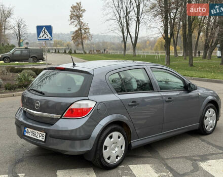 Серый Опель Астра, объемом двигателя 1.6 л и пробегом 180 тыс. км за 6350 $, фото 1 на Automoto.ua
