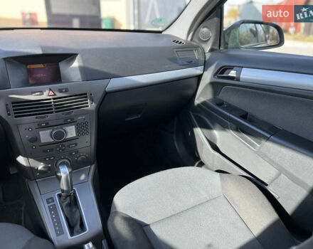 Опель Астра 2005 в Ивано-Франковске на Automoto.ua Серый Опель Астра, объемом двигателя 1.8 л и пробегом 155 тыс. км за 6350 $, фото 56 на Automoto.ua