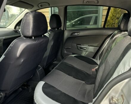 Серый Опель Астра, объемом двигателя 1.7 л и пробегом 250 тыс. км за 3999 $, фото 22 на Automoto.ua