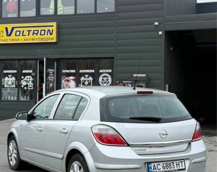 Серый Опель Астра, объемом двигателя 1.7 л и пробегом 296 тыс. км за 3750 $, фото 1 на Automoto.ua