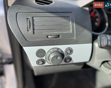 Опель Астра 2005 в Ивано-Франковске на Automoto.ua Серый Опель Астра, объемом двигателя 1.8 л и пробегом 155 тыс. км за 6350 $, фото 44 на Automoto.ua