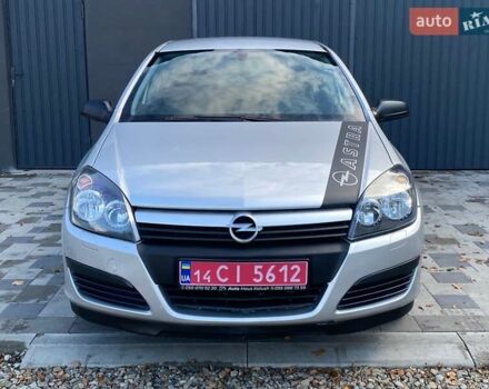 Серый Опель Астра, объемом двигателя 1.6 л и пробегом 220 тыс. км за 4700 $, фото 4 на Automoto.ua